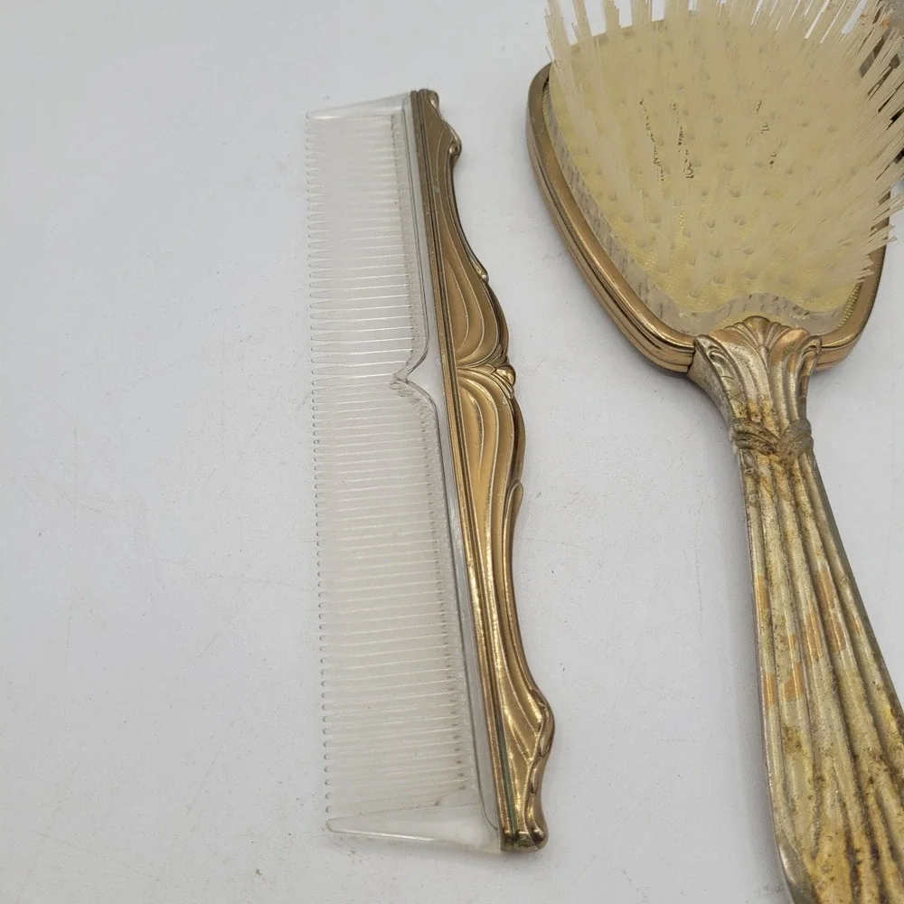 Vtg Vanity Set Hand‎ Mirror, Hair Brush and Comb Gold color trim and handle.